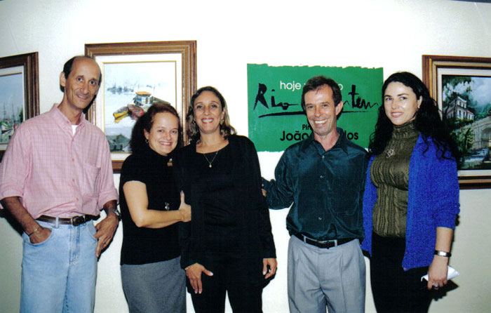 Com a simpática equipe do Conjunto Cultural da Caixa